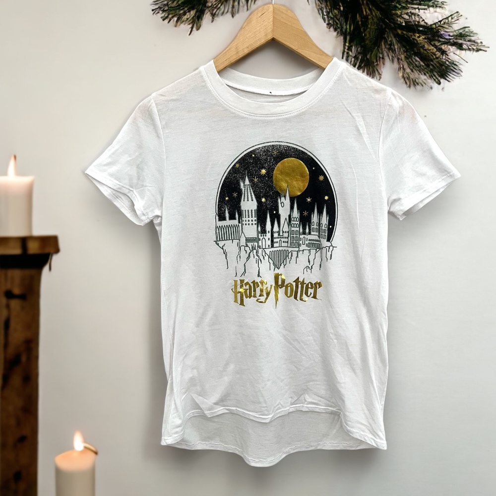 Women's Harry Potter Hogwarts Gold Foil Print Short Sleeve White T-shirt
